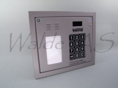 Laskomex CP-2502 NP koodluku ja proxi lugejaga uksetelefoni paneel